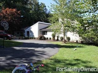 158 Old Clinton Rd, Flemington, NJ 08822