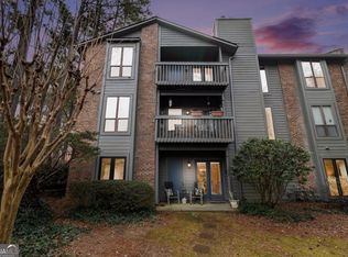 320 Tuxworth Cir, Decatur, GA 30033