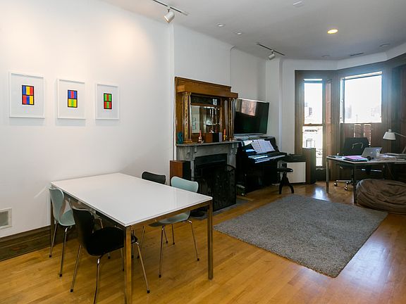 4th image of 2052 N Cleveland Ave APT 3
