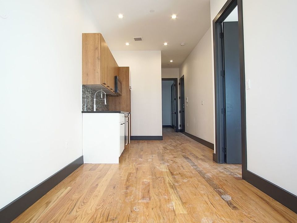 1st image of 2621 Newkirk Ave APT 2
