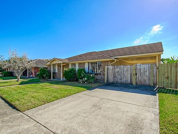 2nd image of 2513 Wyoming Dr