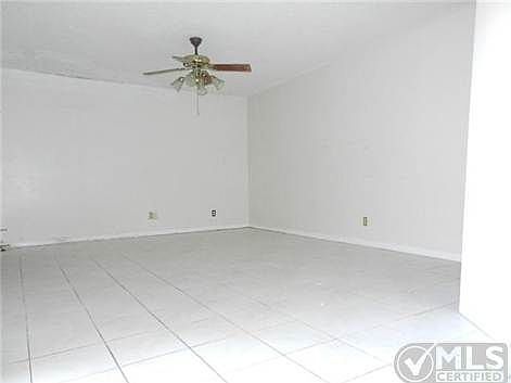 4th image of 2180 White Pine Cir APT C