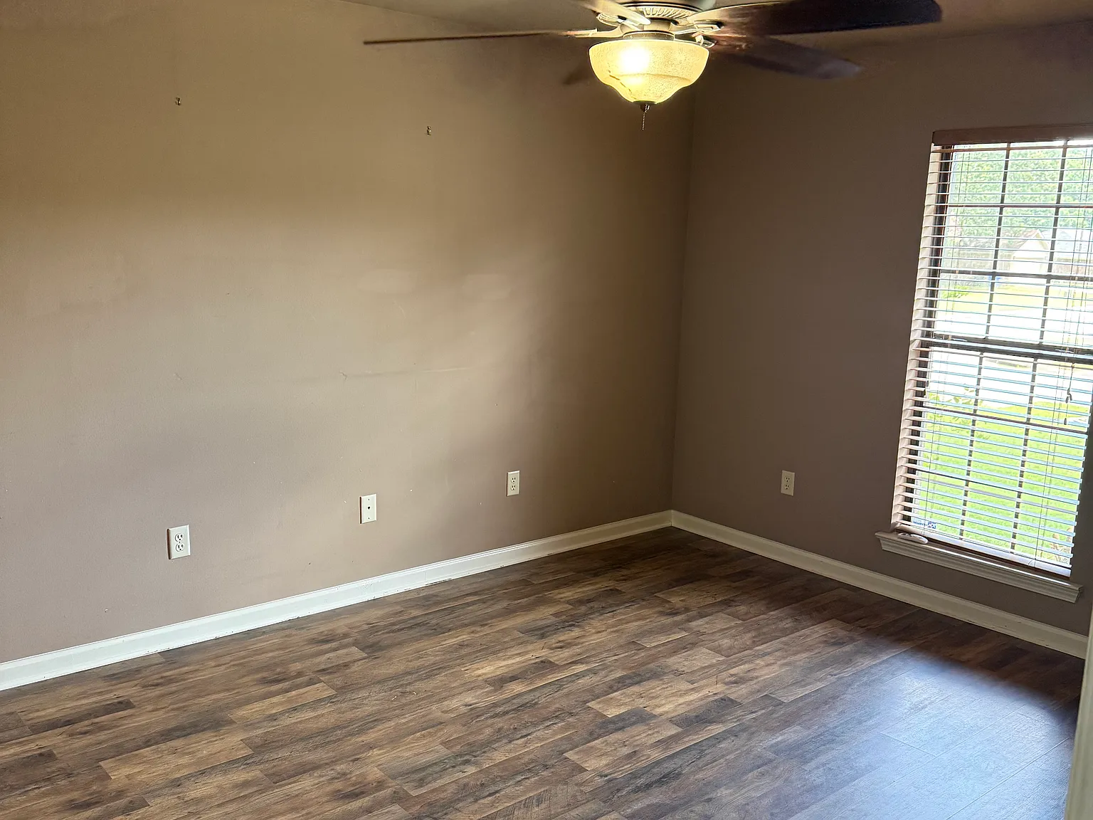 3 bed, 1205 sqft, $1,650 — Photo 4