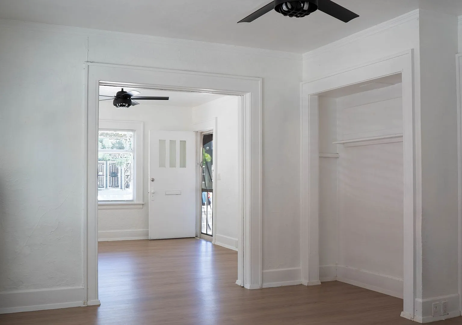 1252 E Broadway — Photo 3
