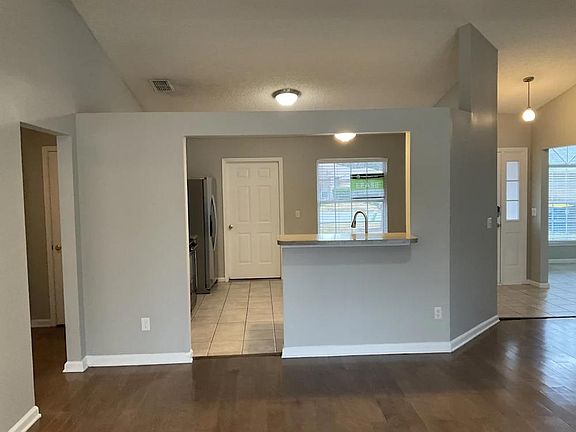 5th image of 12394 Eagles Claw Ln