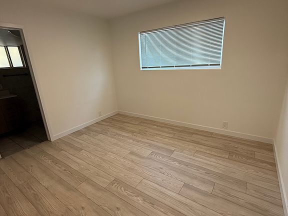 5th image of 6627 Beeman Ave