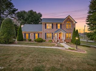 100 Colonial Ct, Kingsport, TN 37663