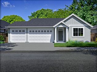 1305 N Broadway St, Estacada, OR 97023