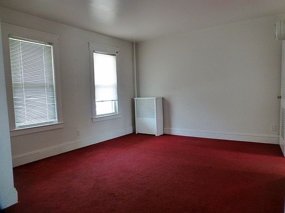 2nd image of 334 Livingston Ave #1