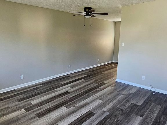 2nd image of 1000 Garden Meadows Dr #1029
