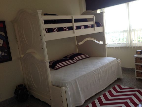 3rd image of 340 Sunset Dr APT 1202