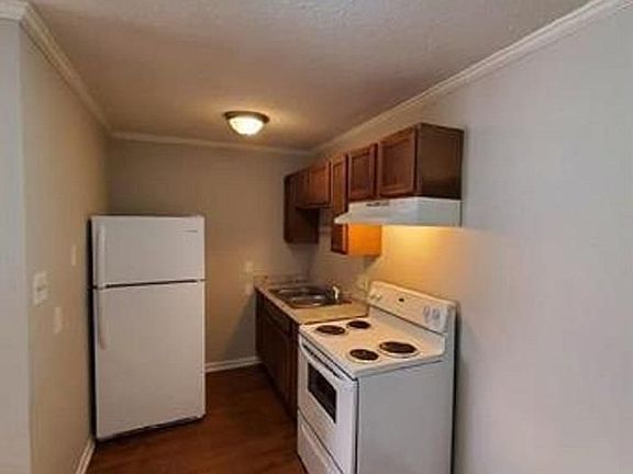 2nd image of 2201 Morehead Ave #30
