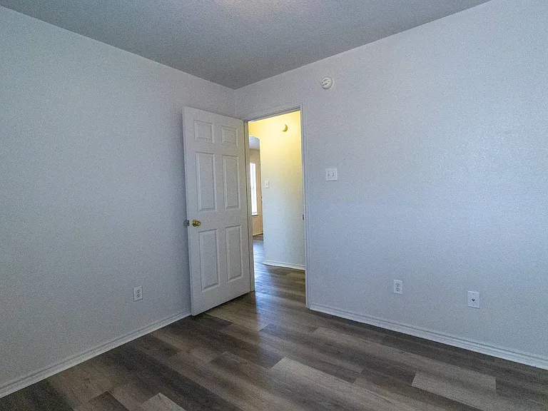 3409 Toledo Dr #D — Photo 21