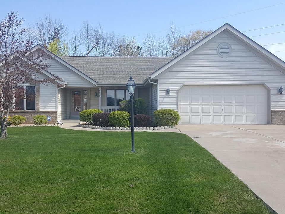 1st image of 8810 S Clover Cir
