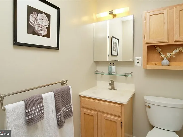1308 Clifton St NW #217 — Photo 33