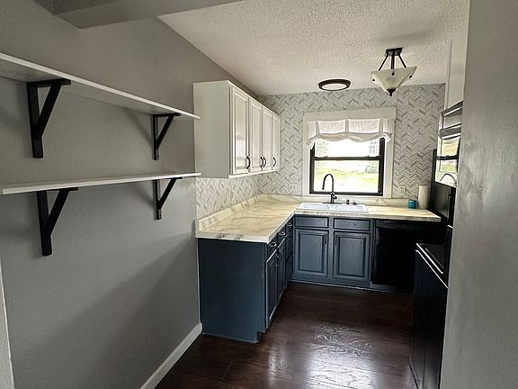 2nd image of 2133 Quail Creek Dr