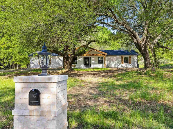 2851 Zinnia Rd, Diana, TX 75640