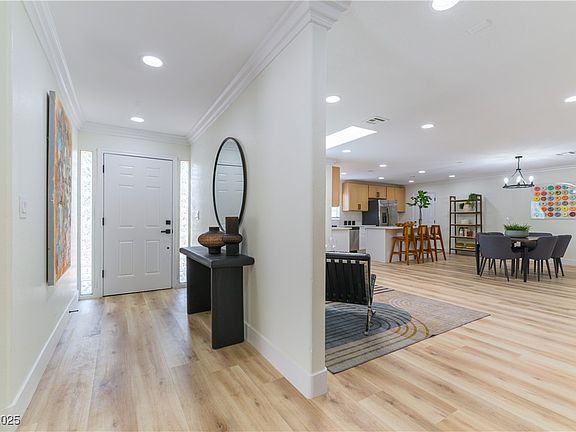4th image of 1571 Pawnee Dr