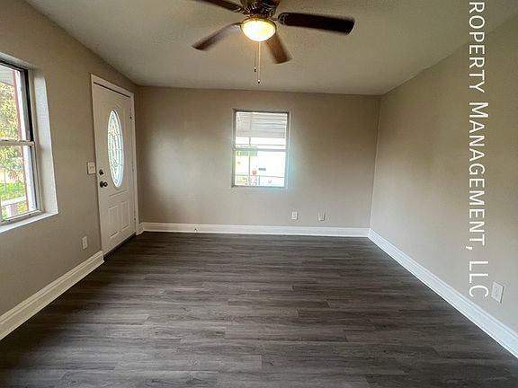 3rd image of 4240 Owen Ave