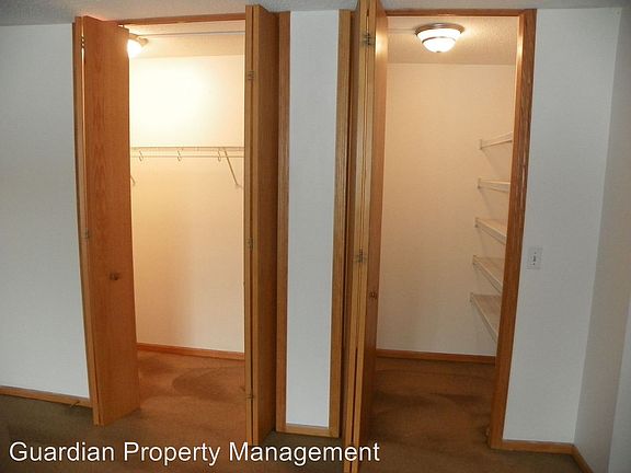 4th image of 601 Hoyt Ave E APT 7