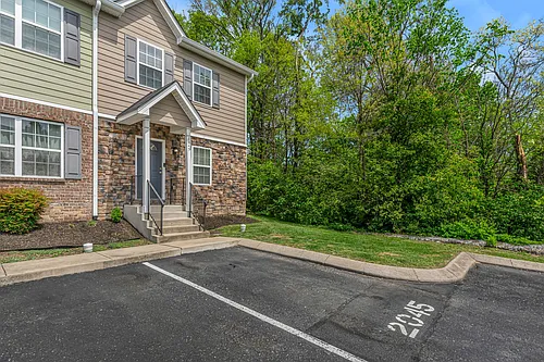 2045 Pinecrest Dr Photo 1