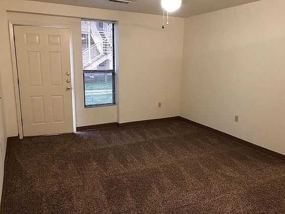 4th image of 2400 4th Ave APT 135