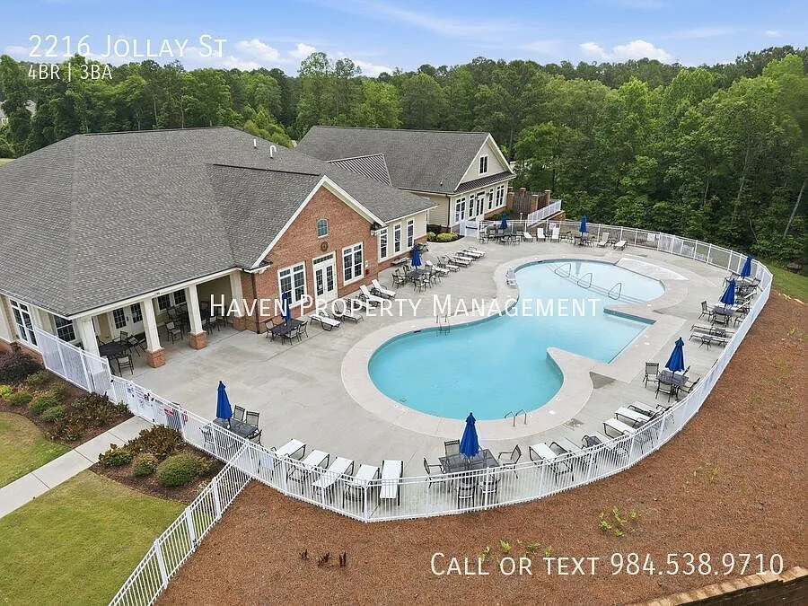 Modern 4-Bedroom Home in the Sought-After Ellis Crossing Community! — Photo 2