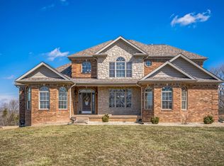 540 Sarah Blake Ln, Versailles, KY