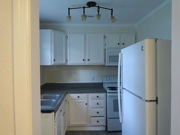 2nd image of 4917 Shafer St