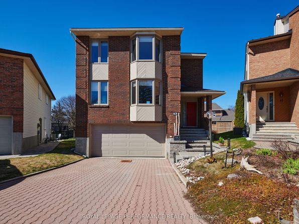 43 Waterview Ct, Ottawa, ON K1V 0H5