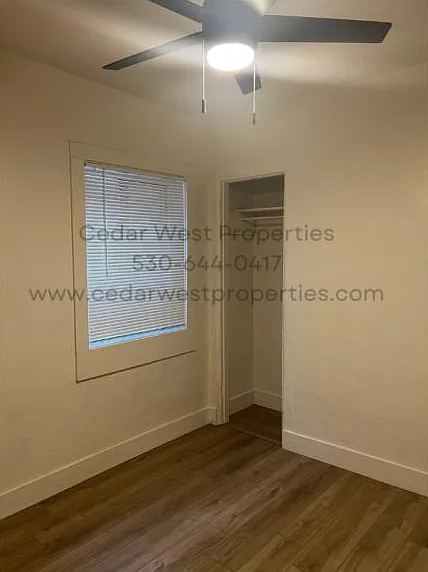 887 Reservoir St — Photo 9