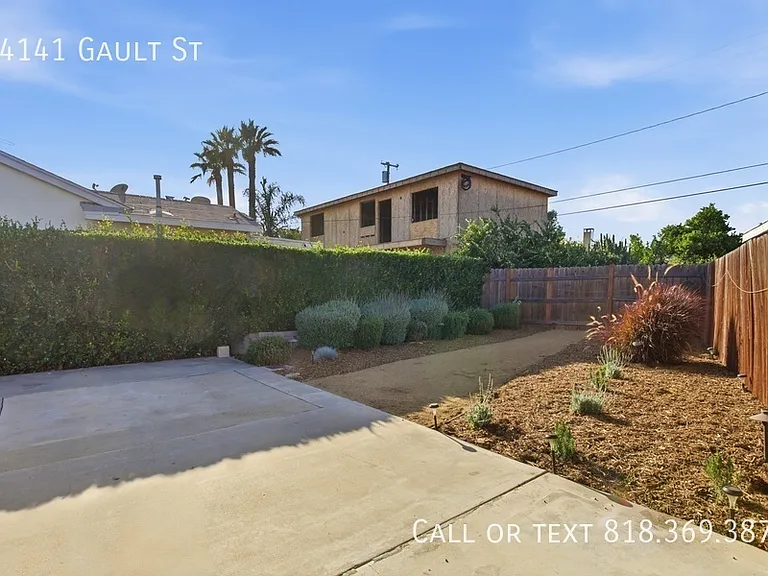 14141 Gault St — Photo 23