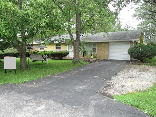 1st image of 1725 Oakwood Ln