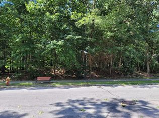 10 Bicentennial Ct, Mansfield, MA 02048
