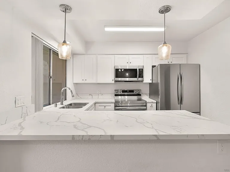 7982 Mission Center Ct #C — Photo 1