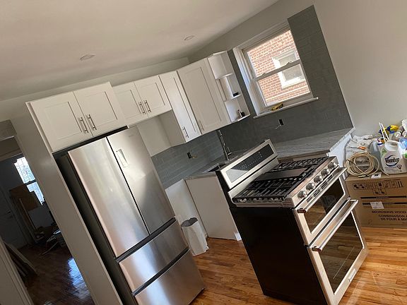 2nd image of 1623 E 94th St Floor 1