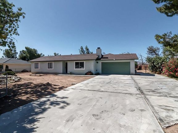 3rd image of 22361 Ramona Ave