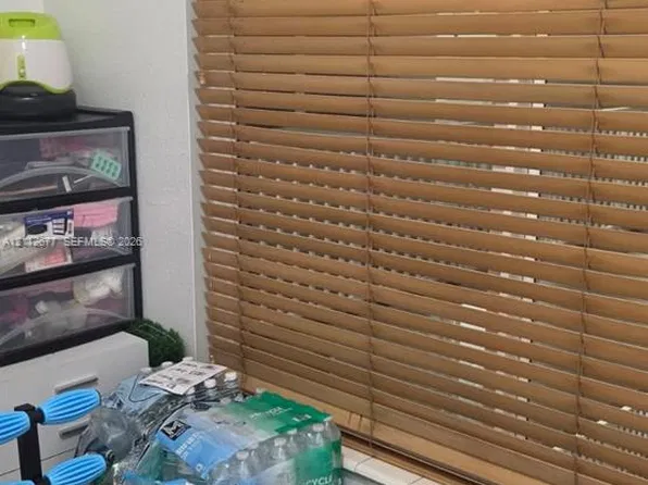 6675 W 4th Ave APT 206, Hialeah, FL 33012