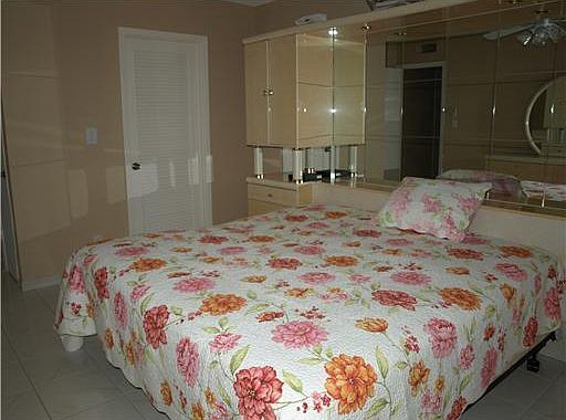 2nd image of 430 Golden Isles Dr APT 401