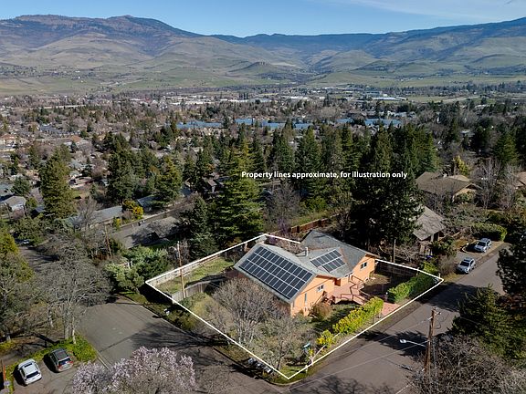 3rd image of 1911 Tamarack Pl