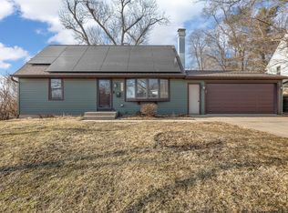 4018 Dalewood Ave SE, Cedar Rapids, IA 52403