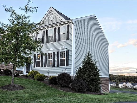 3rd image of 801 Raymond Dr
