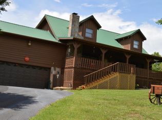 916 Davis Blvd, Seymour, TN 37865