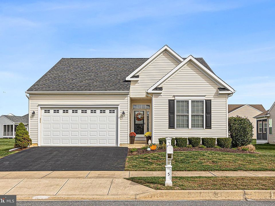 1st image of 5 Armillary Cir