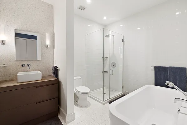 Rented by Compass | media 31