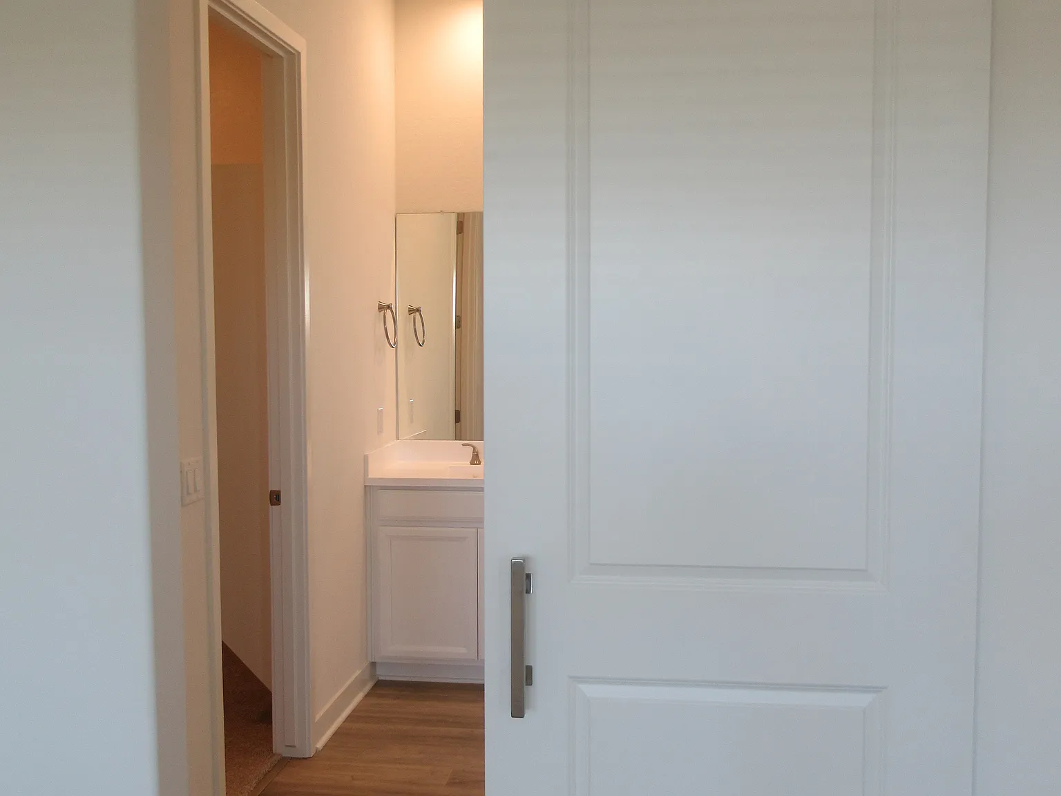 Brand New 4 Bedroom Mesa Home!! — Photo 4