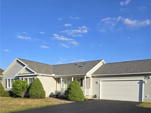 11 Lexington Run, Horseheads, NY 14845