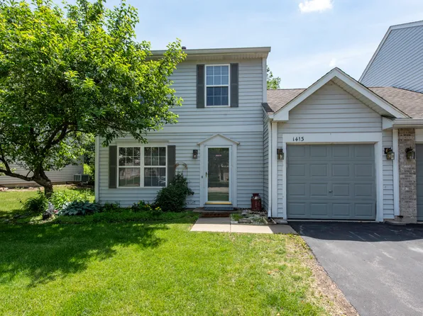 1413 W Split Oak Cir, Round Lake Beach, IL 60073
