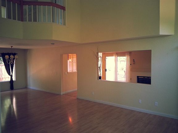 5th image of 11860 Blanton Ct