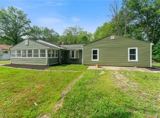 17632 Laurel Ave, Lake Milton, OH 44429